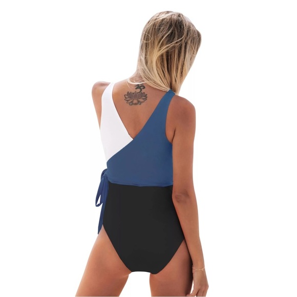 Colorblock One-Piece Swimsuit Women Belt Bow V-Neck Beach Bathing Suit  NWT S - Picture 2 of 2